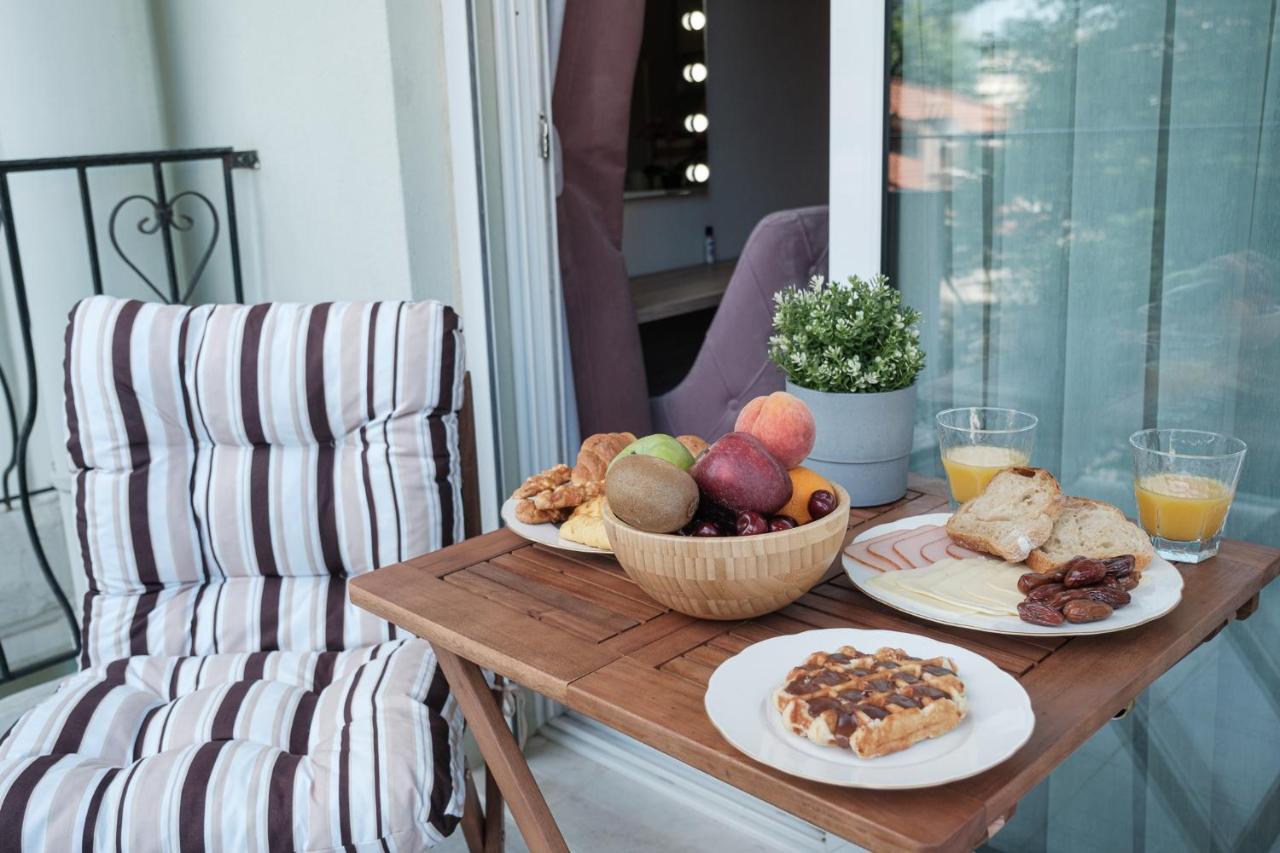Remvi Appartement Komotini Buitenkant foto