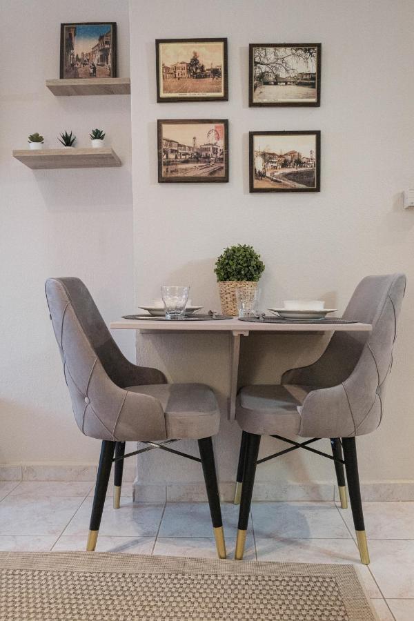Remvi Appartement Komotini Buitenkant foto