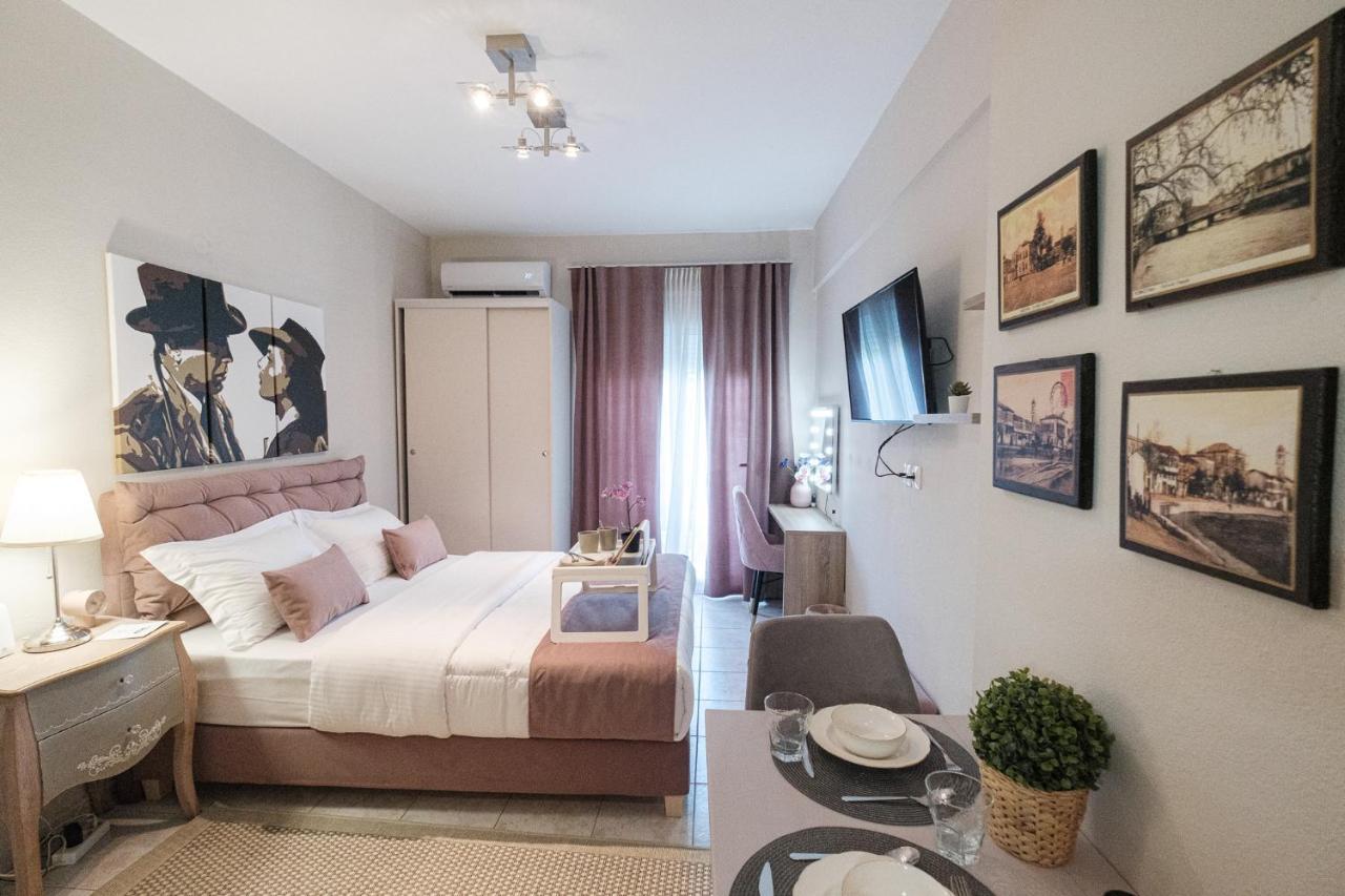 Remvi Appartement Komotini Buitenkant foto