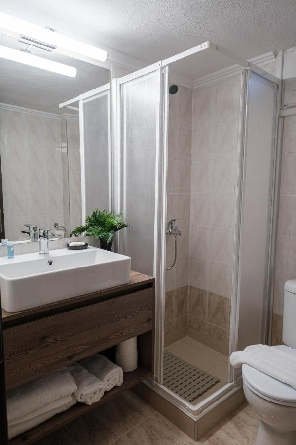 Remvi Appartement Komotini Buitenkant foto