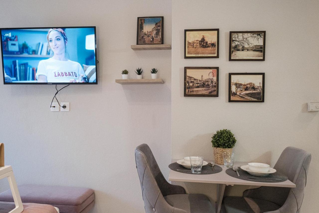 Remvi Appartement Komotini Buitenkant foto